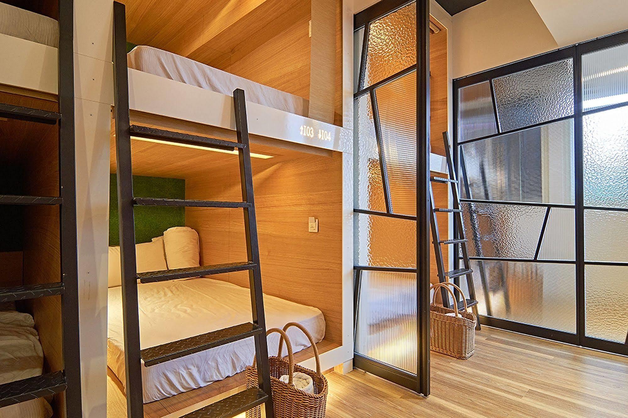 East Hostel Csiaohszi Kültér fotó