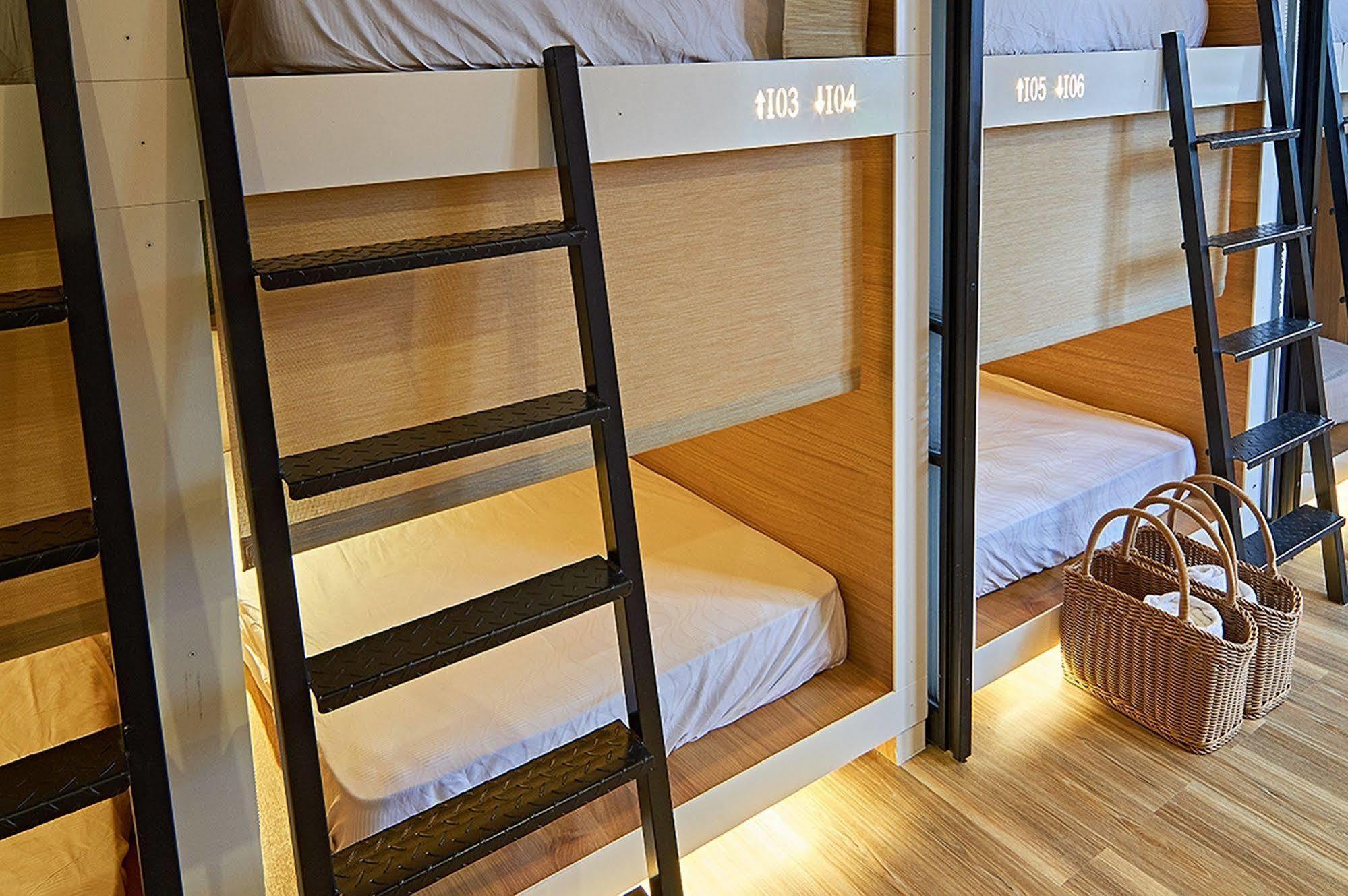 East Hostel Csiaohszi Kültér fotó